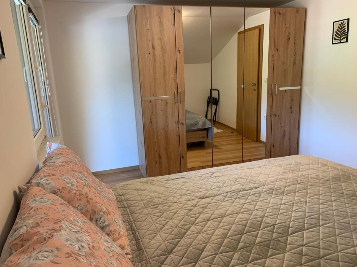 Apartmaji Pr' Nas Laško Eksteriør billede